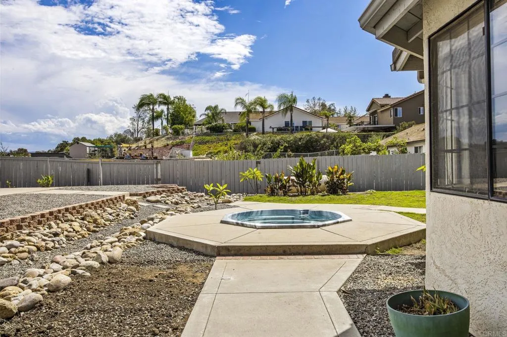 https://cdn.realtyfeed.com/cdn/127/307087944/c0679064473ed769f843f4d6a776655c.webp