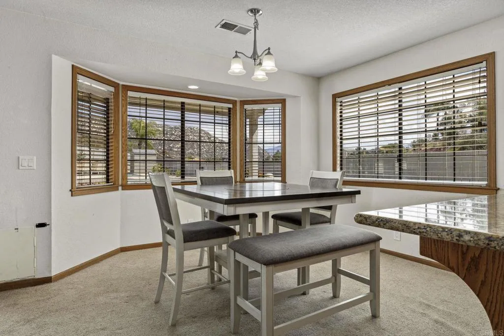 https://cdn.realtyfeed.com/cdn/127/307087944/d90571de30d9c8213883673b8f0be1cc.webp