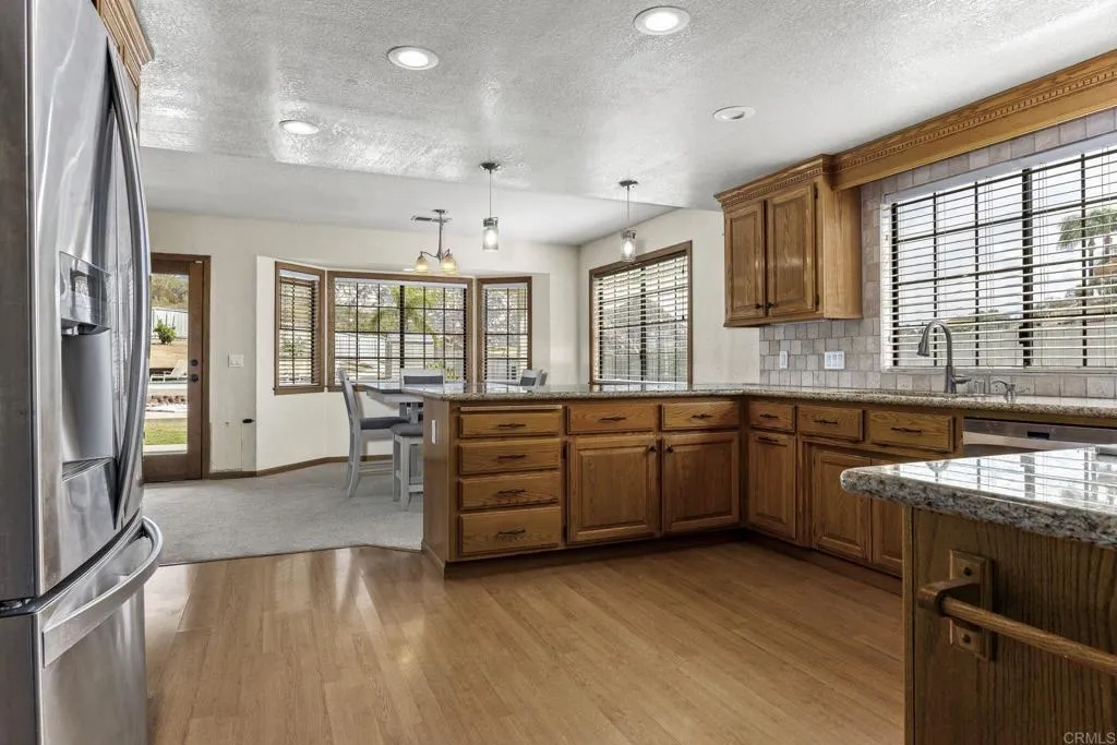 https://cdn.realtyfeed.com/cdn/127/307087944/fb5239fc6d41b9415c79e0bdc51743fd.webp