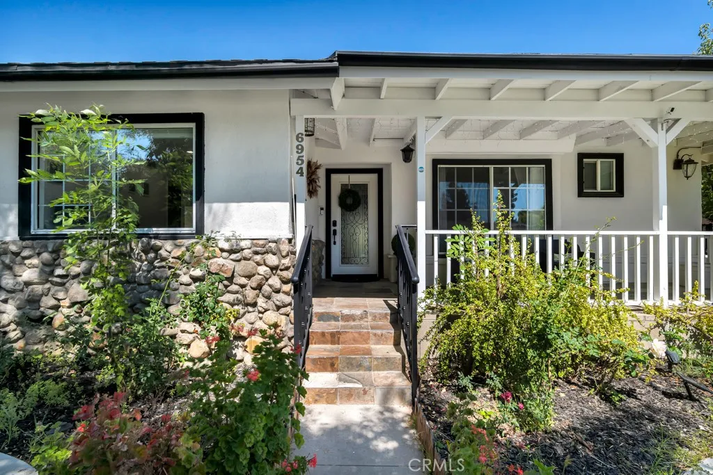 West Hills, CA 91307