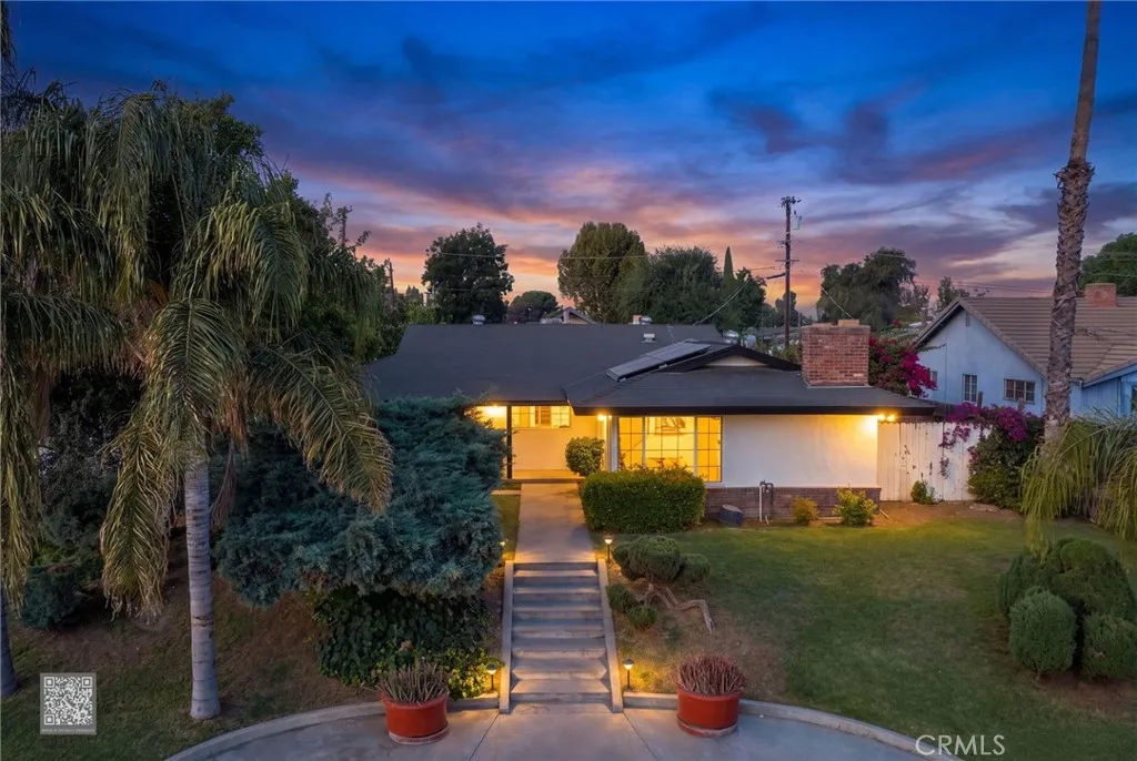 Bakersfield, CA 93304