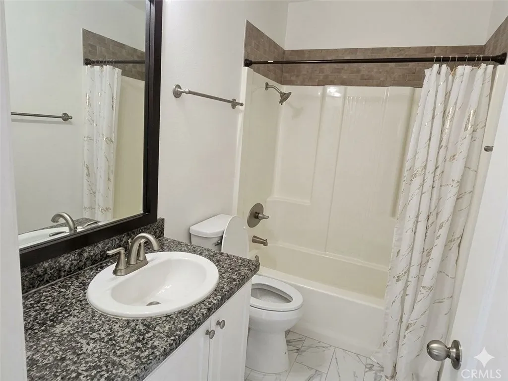 https://cdn.realtyfeed.com/cdn/127/307088061/33b85e2899f466b2ea52772e88808b91.webp