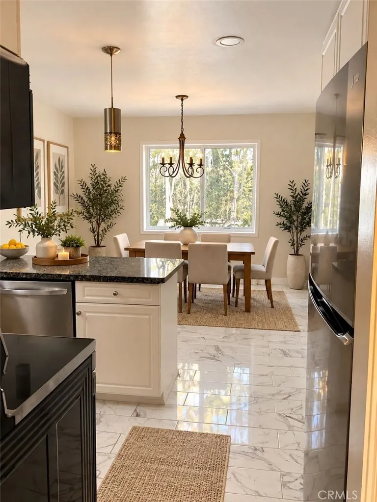 https://cdn.realtyfeed.com/cdn/127/307088061/ef6c49545d937ee8e556df1216f0c72f.webp