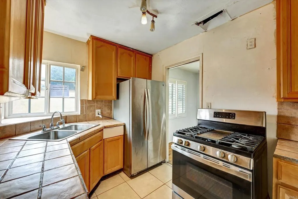 https://cdn.realtyfeed.com/cdn/127/307088091/bfbade89a4476cc3210ad7f386d38d0d.webp