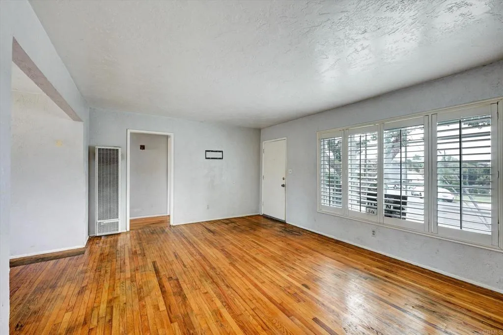 https://cdn.realtyfeed.com/cdn/127/307088091/efc56932528b22d08f770cc111e3ef28.webp