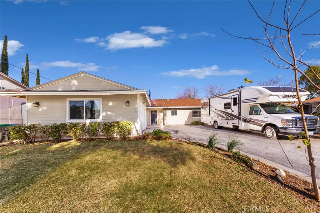 Saugus, CA 91350