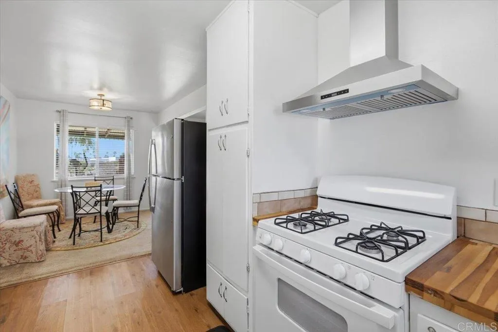 https://cdn.realtyfeed.com/cdn/127/307088120/f80a60d276cfdf9f3a3b4bc7d2173f25.webp