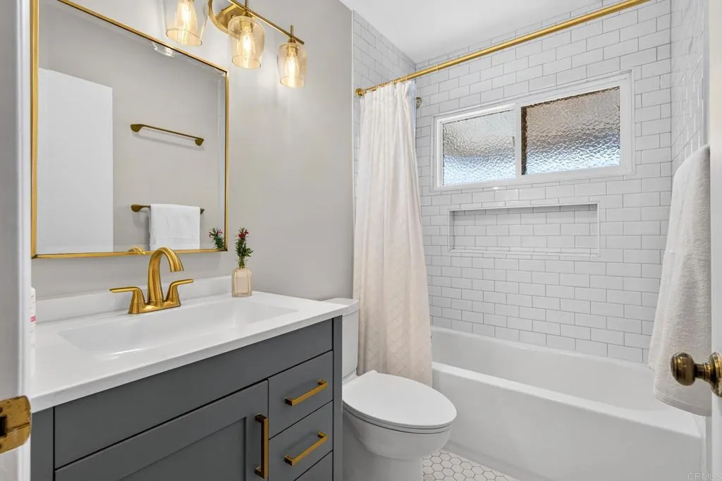https://cdn.realtyfeed.com/cdn/127/307088131/0ad6f287a97bf02a7c18a78939dca678.webp