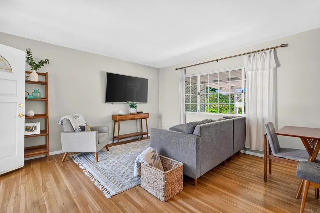 https://cdn.realtyfeed.com/cdn/127/307088131/36c973fb00c730845a6d9a09fdda2e55.webp