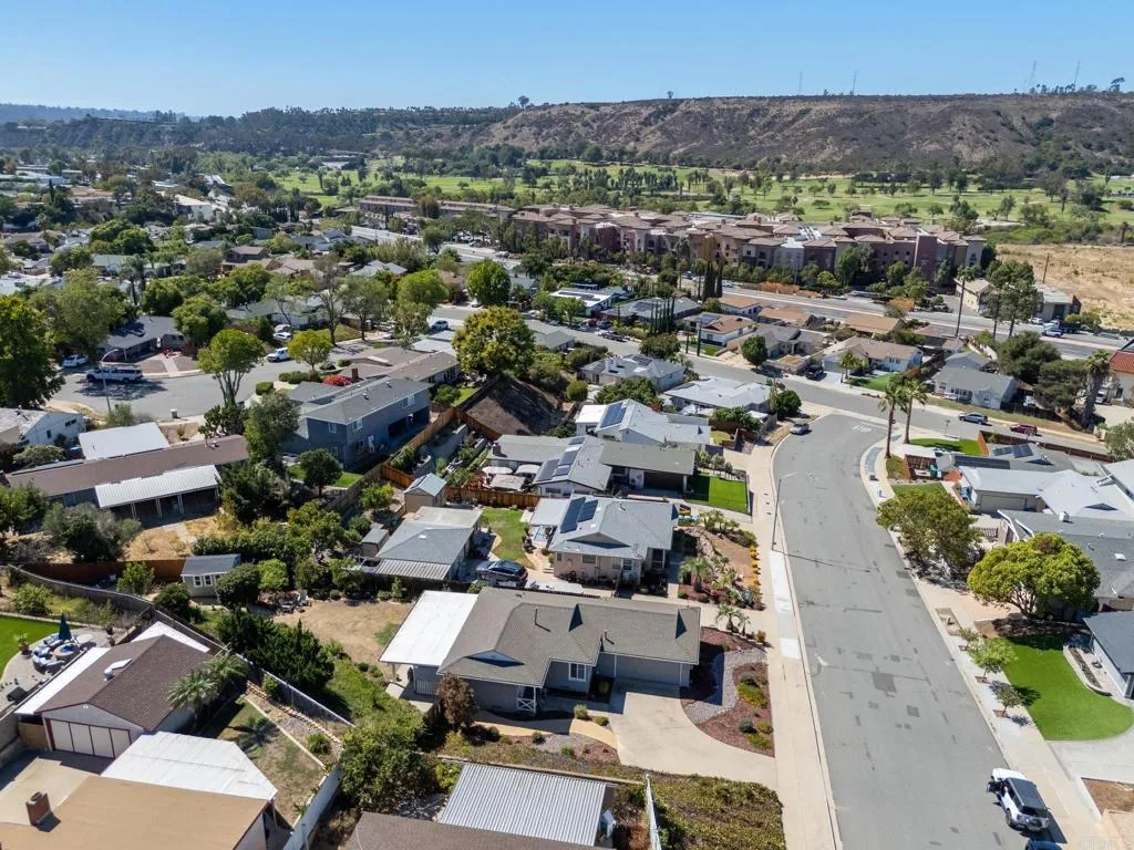 https://cdn.realtyfeed.com/cdn/127/307088131/6fe6f4467a7b65c9ed0f536d8ecec978.webp