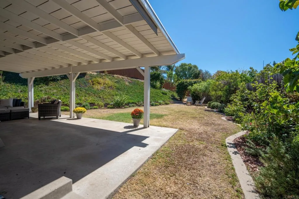 https://cdn.realtyfeed.com/cdn/127/307088131/73f30eb228cc86950f6b91d231f447d6.webp