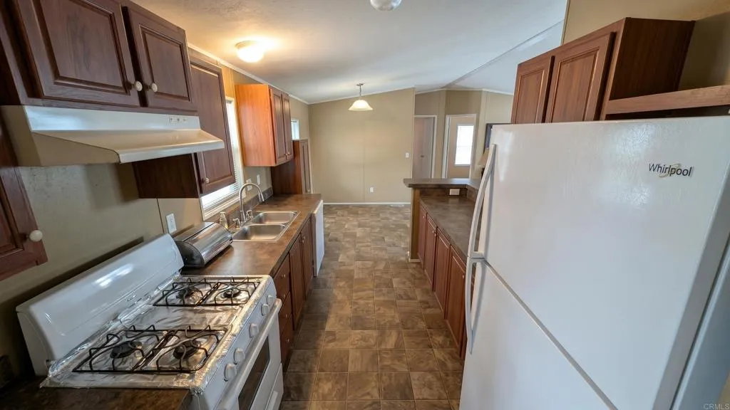 https://cdn.realtyfeed.com/cdn/127/307088163/1b2aa82aa2027fd1fe4db131185f57ad.webp