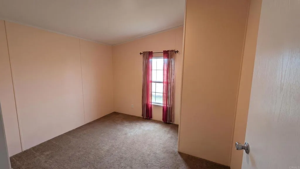 https://cdn.realtyfeed.com/cdn/127/307088163/4f71cd9aee060dfa1e8ad9bbad95cf5f.webp
