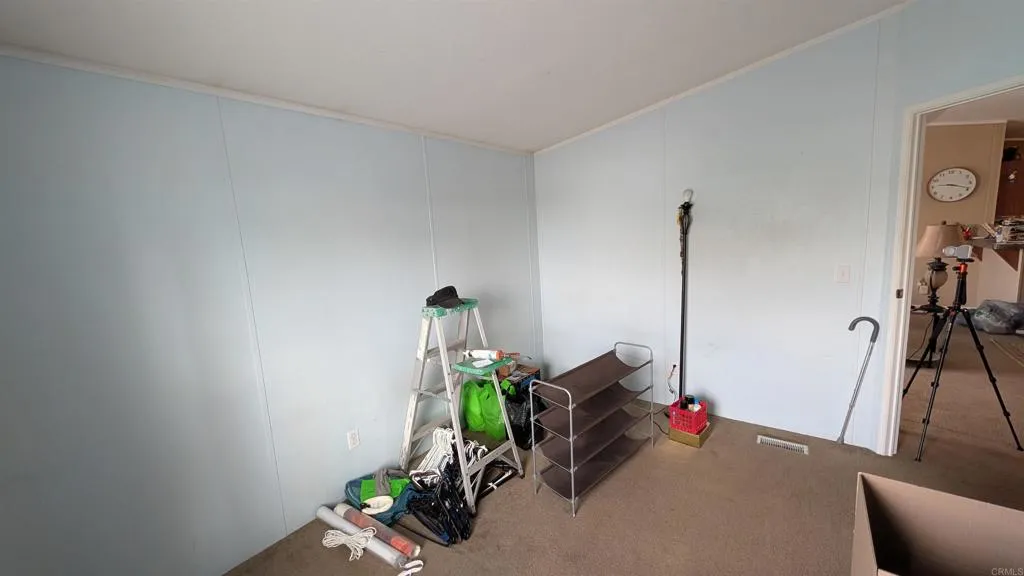 https://cdn.realtyfeed.com/cdn/127/307088163/b53a0633cb7edf6f27da5069ab9c937f.webp