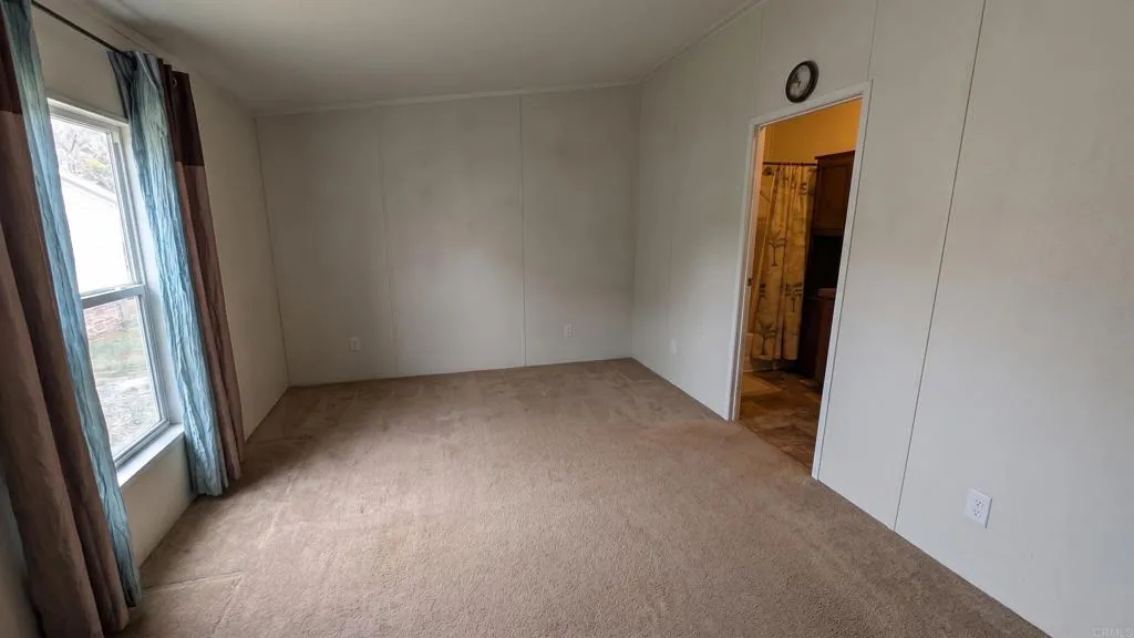https://cdn.realtyfeed.com/cdn/127/307088163/ddfabfb25aa2cd970359eb3ea10dd5d1.webp