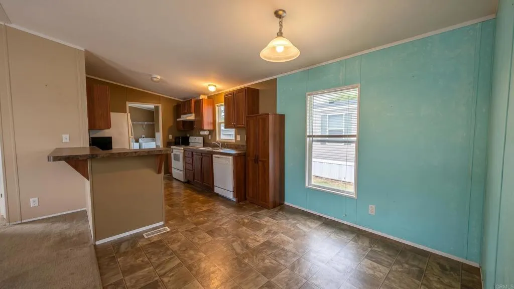https://cdn.realtyfeed.com/cdn/127/307088163/f7043305781f78b25508b33aa3243bcf.webp