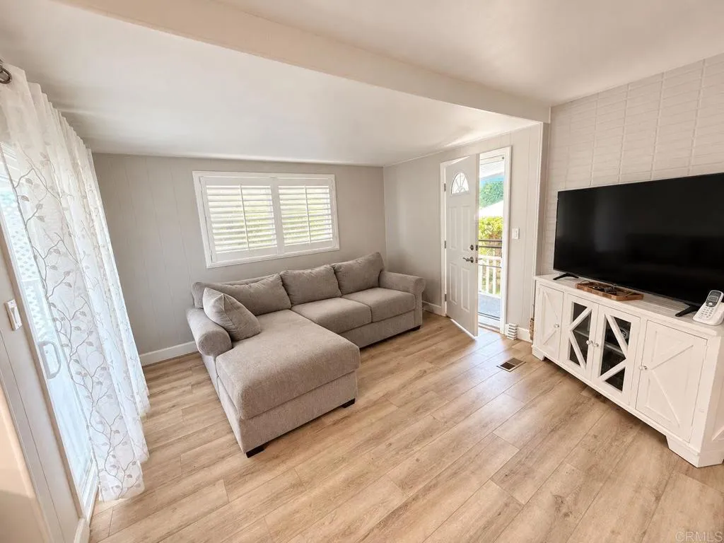 https://cdn.realtyfeed.com/cdn/127/307088178/c89ade7ab9e01df763c4dc26ff751a71.webp