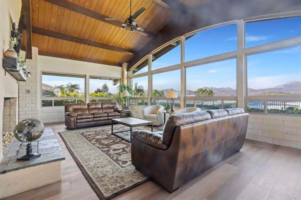 https://cdn.realtyfeed.com/cdn/127/307088178/e285c30bfb60f2c465056d61f513f1aa.webp