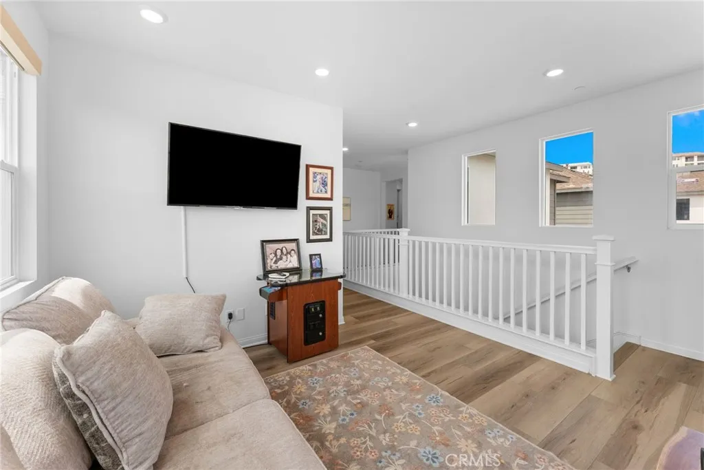 https://cdn.realtyfeed.com/cdn/127/307088223/19e95b4f2e4853fb56750d57381e49dd.webp
