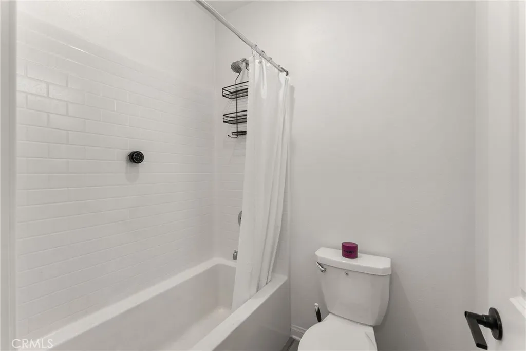 https://cdn.realtyfeed.com/cdn/127/307088223/bd35f21962bb388b1cf37a3fd6e53074.webp