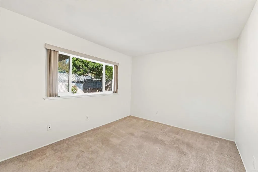 https://cdn.realtyfeed.com/cdn/127/307088248/1f9dc7f1d2a00531e32e2042fc8c6e24.webp