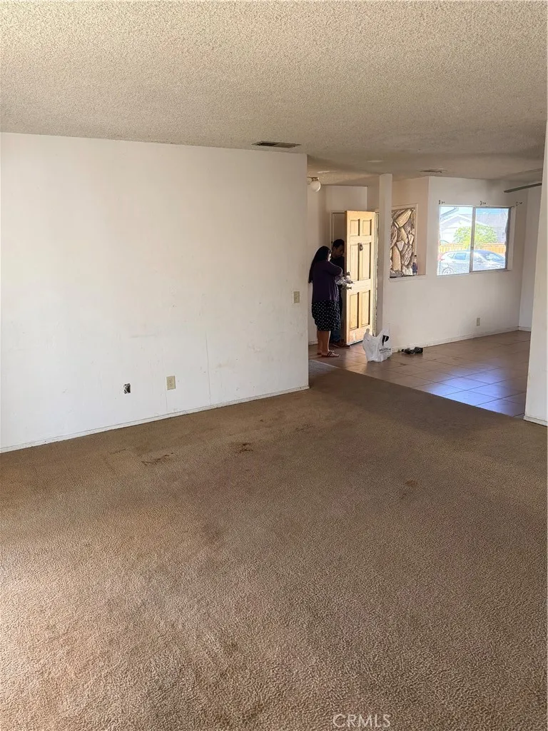 https://cdn.realtyfeed.com/cdn/127/307088257/42da75dccaf4f7053cd7147f95963422.webp