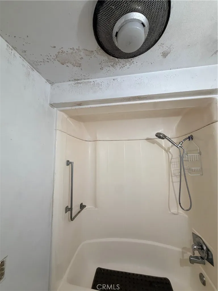 https://cdn.realtyfeed.com/cdn/127/307088257/5a6647f2ad6030de17d764bae28b06c5.webp