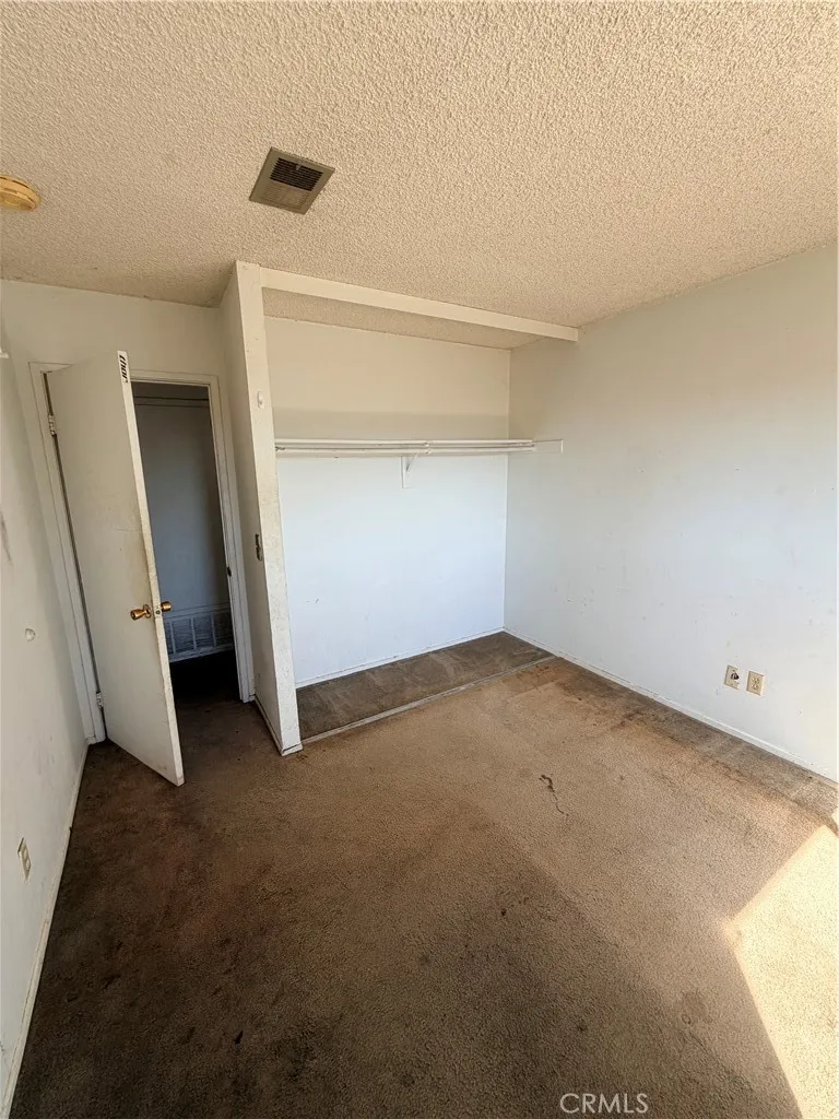 https://cdn.realtyfeed.com/cdn/127/307088257/6865577e0e3c73965b642079330d9040.webp