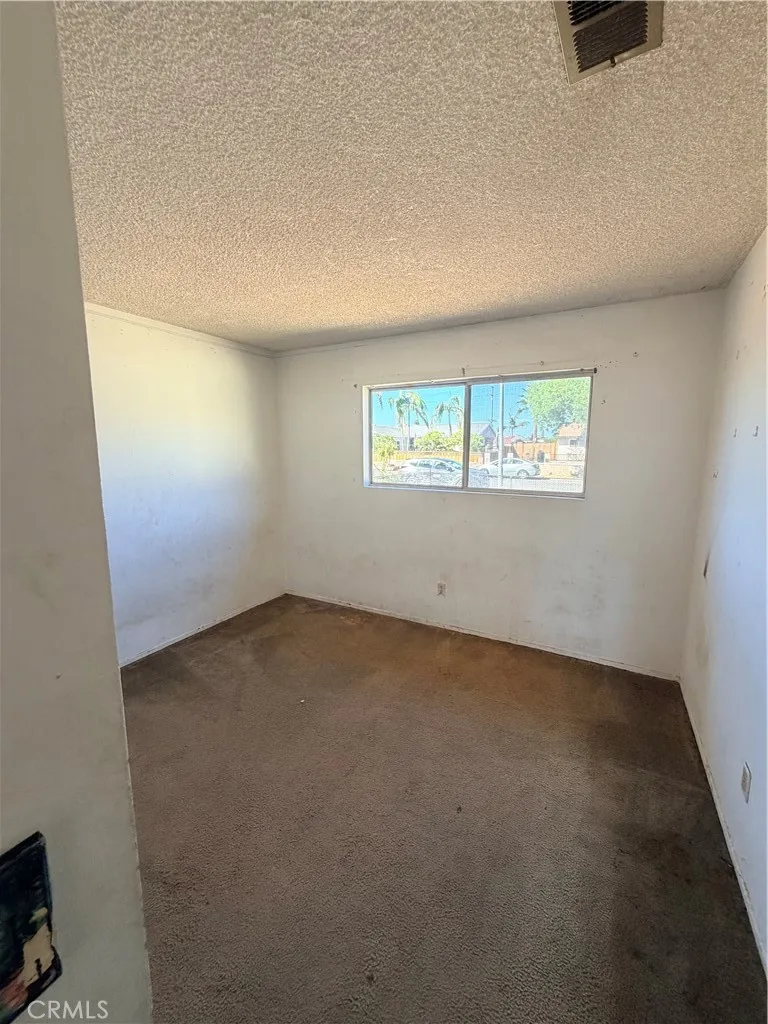 https://cdn.realtyfeed.com/cdn/127/307088257/79a40aeb3159bdee236aa33a28b0eb14.webp