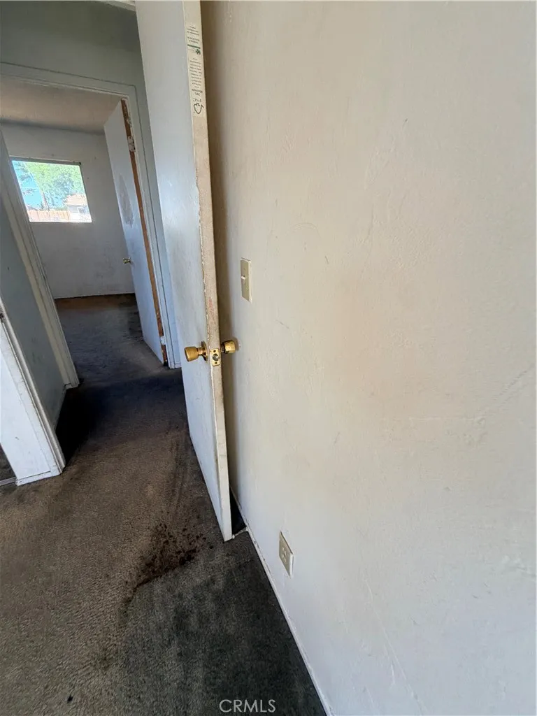 https://cdn.realtyfeed.com/cdn/127/307088257/a84edd857fe17804fa2321daa00a0eda.webp