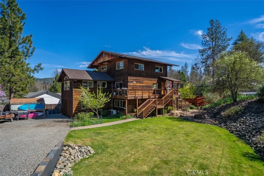 Weaverville, CA 96093