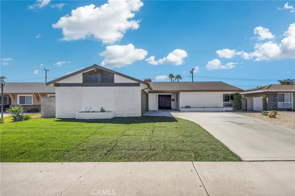 Yorba Linda, CA 92886