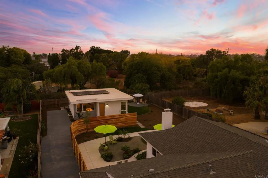 https://cdn.realtyfeed.com/cdn/127/307088388/a9eb8109bd9994361465b7f164ba05c1.webp