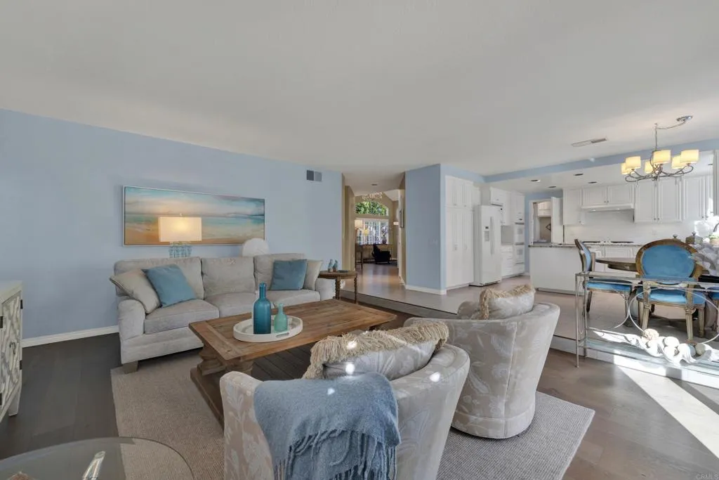 https://cdn.realtyfeed.com/cdn/127/307088394/1ba9aa6c6828c0588ea9a729a93ba9d2.webp