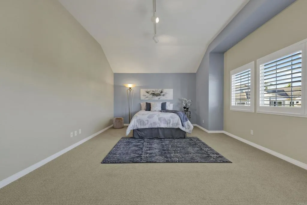 https://cdn.realtyfeed.com/cdn/127/307088394/68129be993143a5c040820b1b1a296e5.webp
