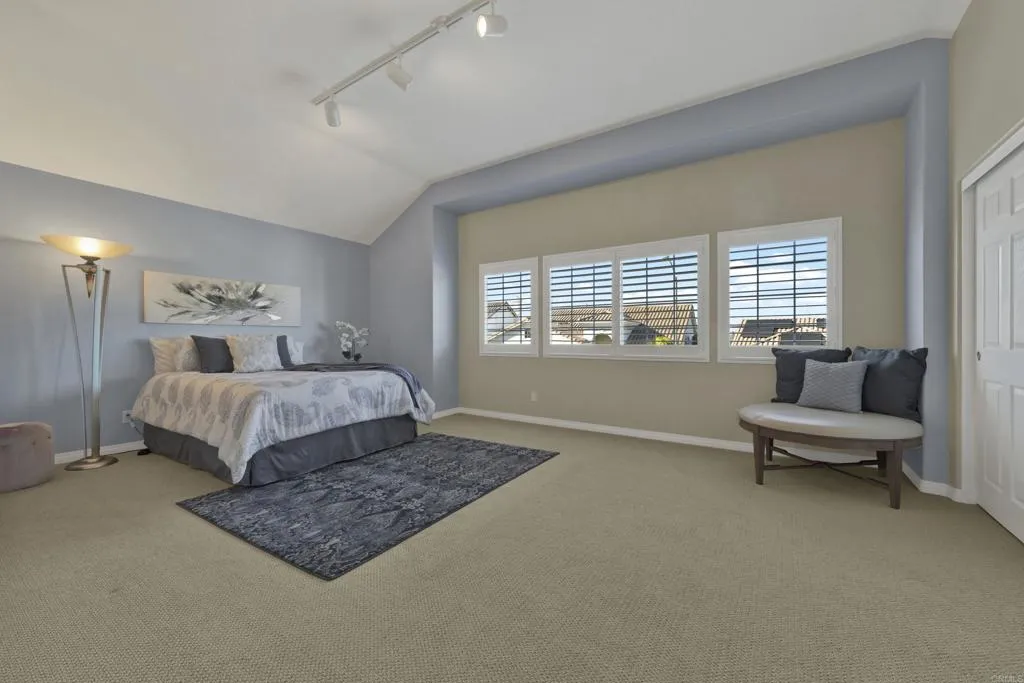 https://cdn.realtyfeed.com/cdn/127/307088394/d34c9315ebc7d872a18118fcdbb4cfef.webp