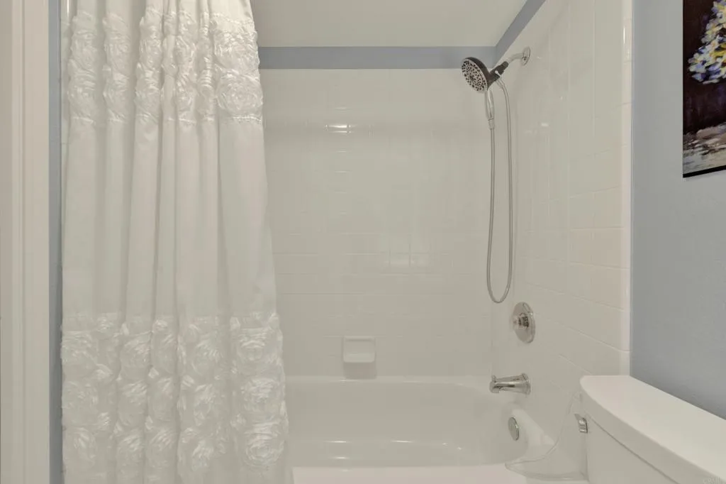 https://cdn.realtyfeed.com/cdn/127/307088394/d6b57980a366cc5e7b845e6bc82828b7.webp