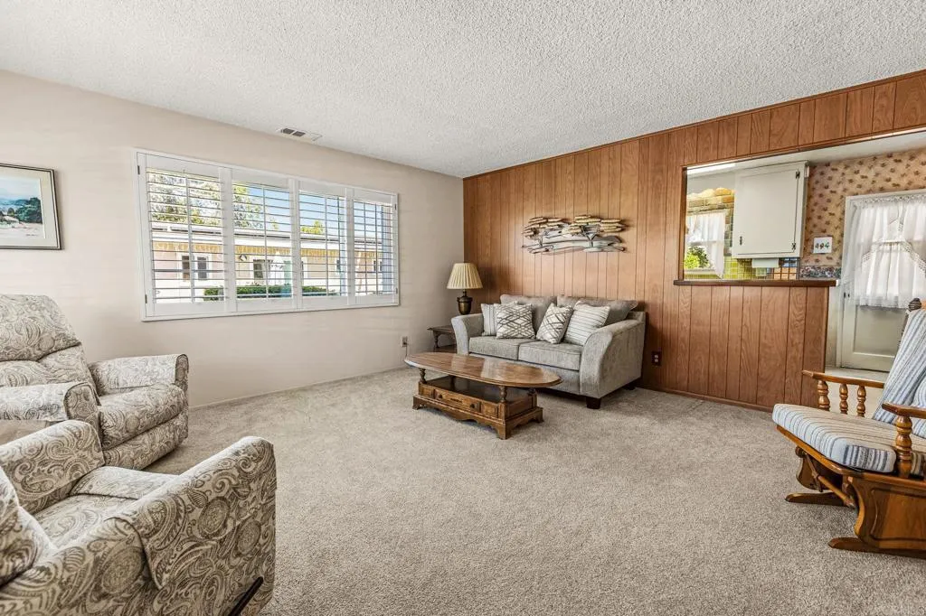 https://cdn.realtyfeed.com/cdn/127/307088467/38e536d48e66770f2139db0b17e4540c.webp