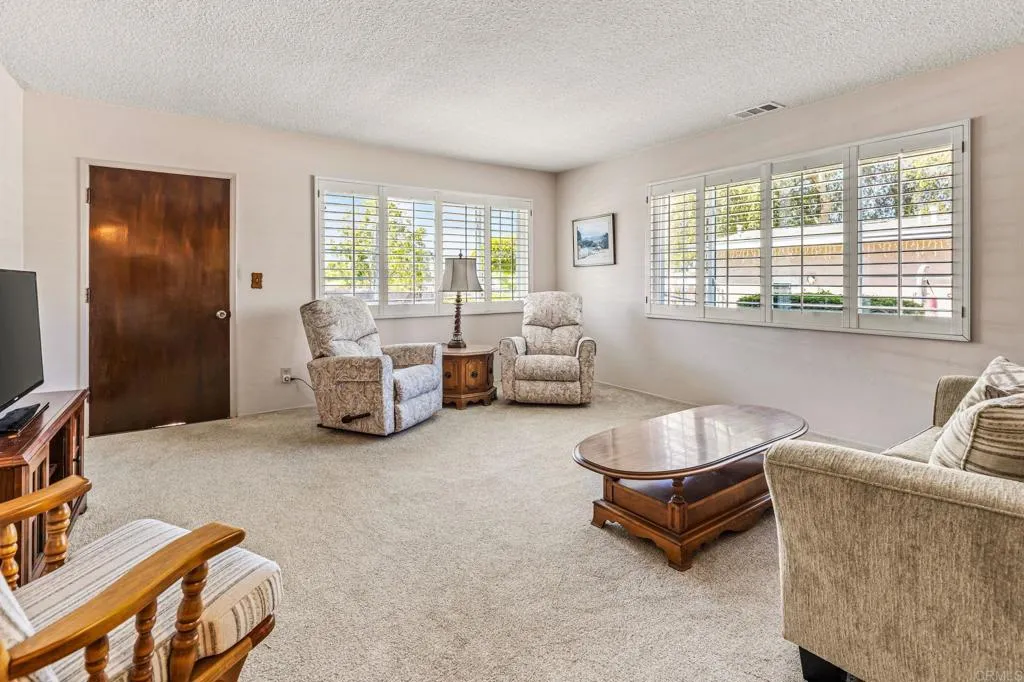 https://cdn.realtyfeed.com/cdn/127/307088467/69d914aeb89d25597cfebbd64edb2358.webp