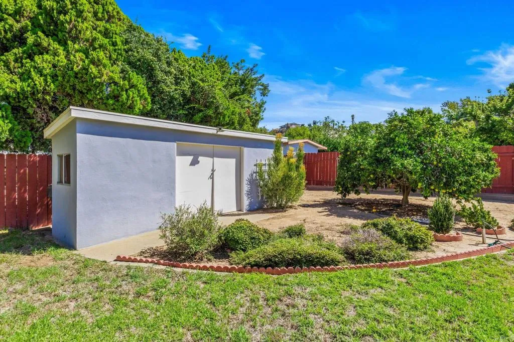 https://cdn.realtyfeed.com/cdn/127/307088467/f46aa271be737efeba12ea127731e8a9.webp