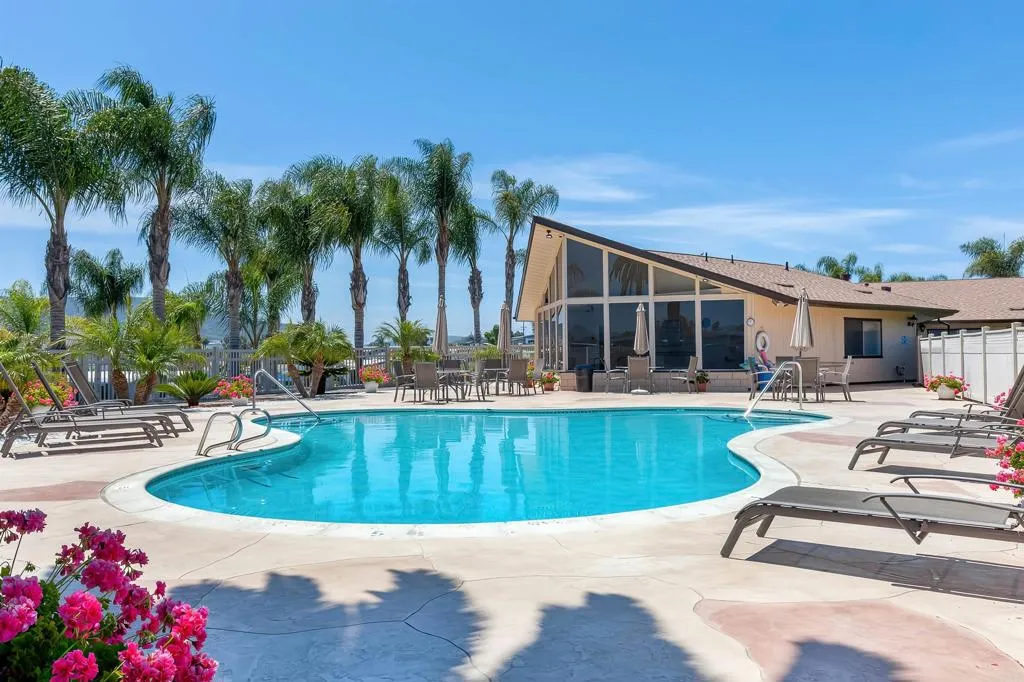 https://cdn.realtyfeed.com/cdn/127/307088633/1b6fc97546805693898474b92c5bd3af.webp