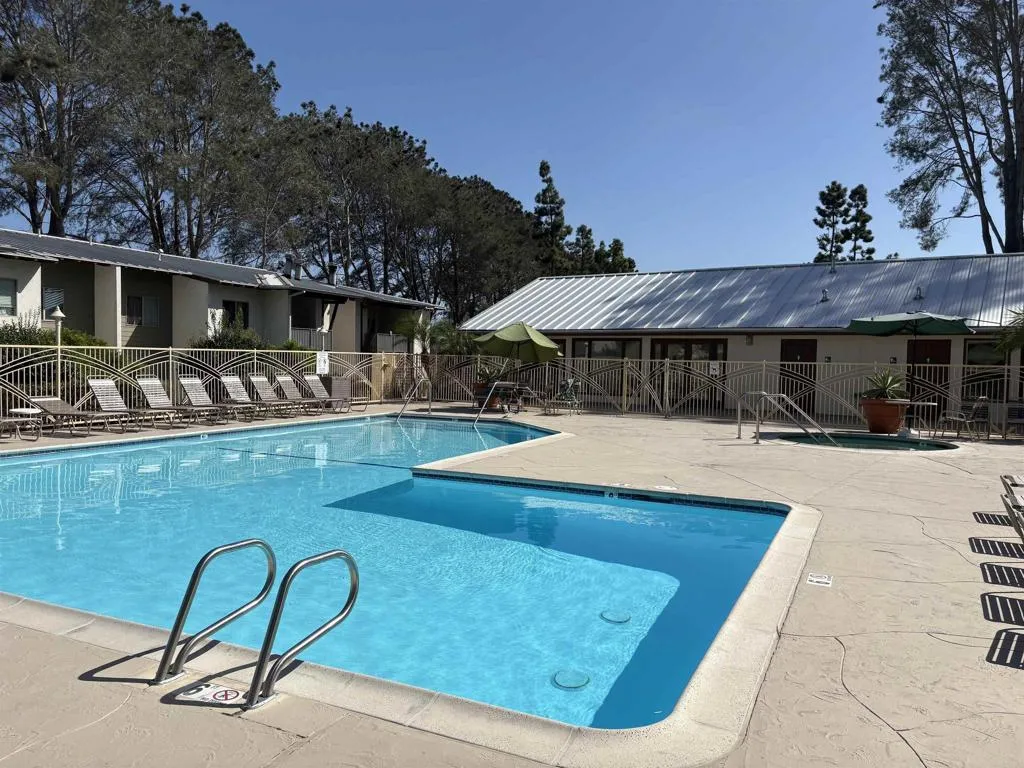 https://cdn.realtyfeed.com/cdn/127/307088642/799c5dd9e9fd415b505bfaa1a29f2e23.webp