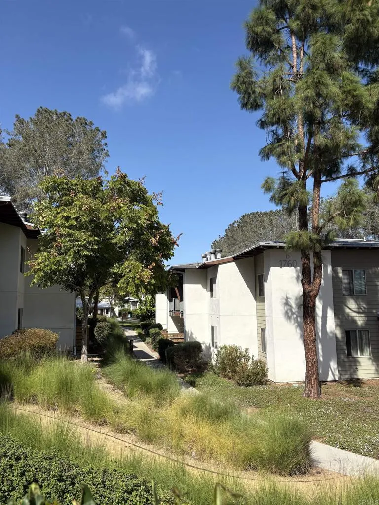 https://cdn.realtyfeed.com/cdn/127/307088642/ad96d4bb357f28501888ee6cc9155d99.webp