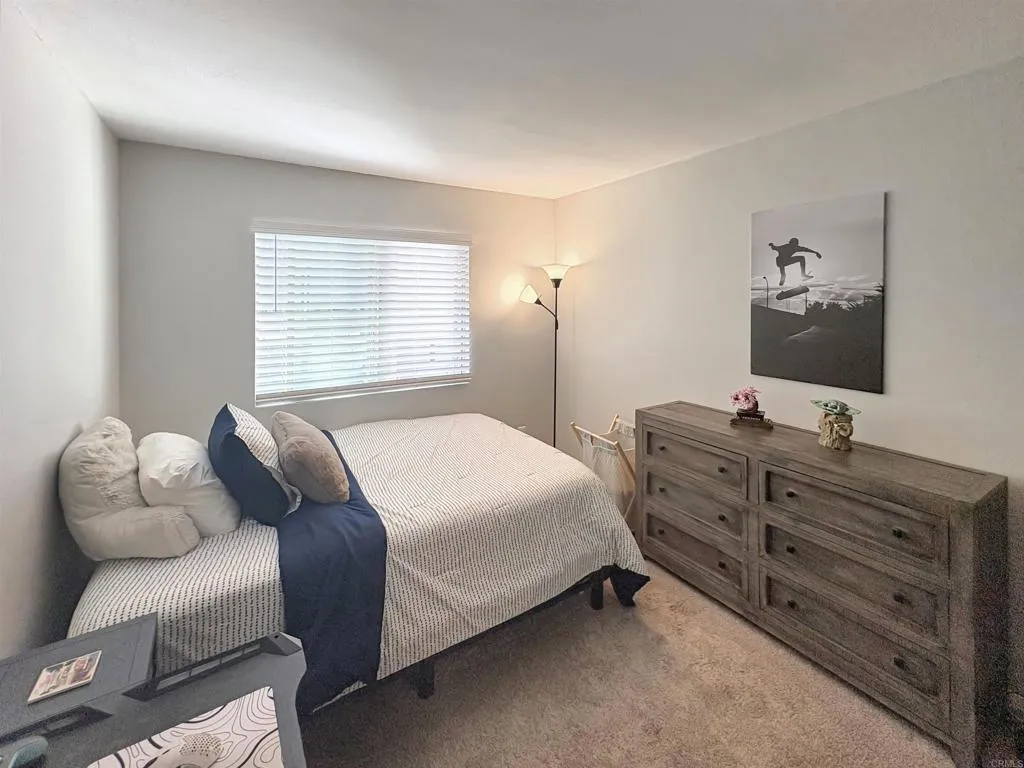 https://cdn.realtyfeed.com/cdn/127/307088642/d33a00c543f214b3f4234065ccfb3239.webp