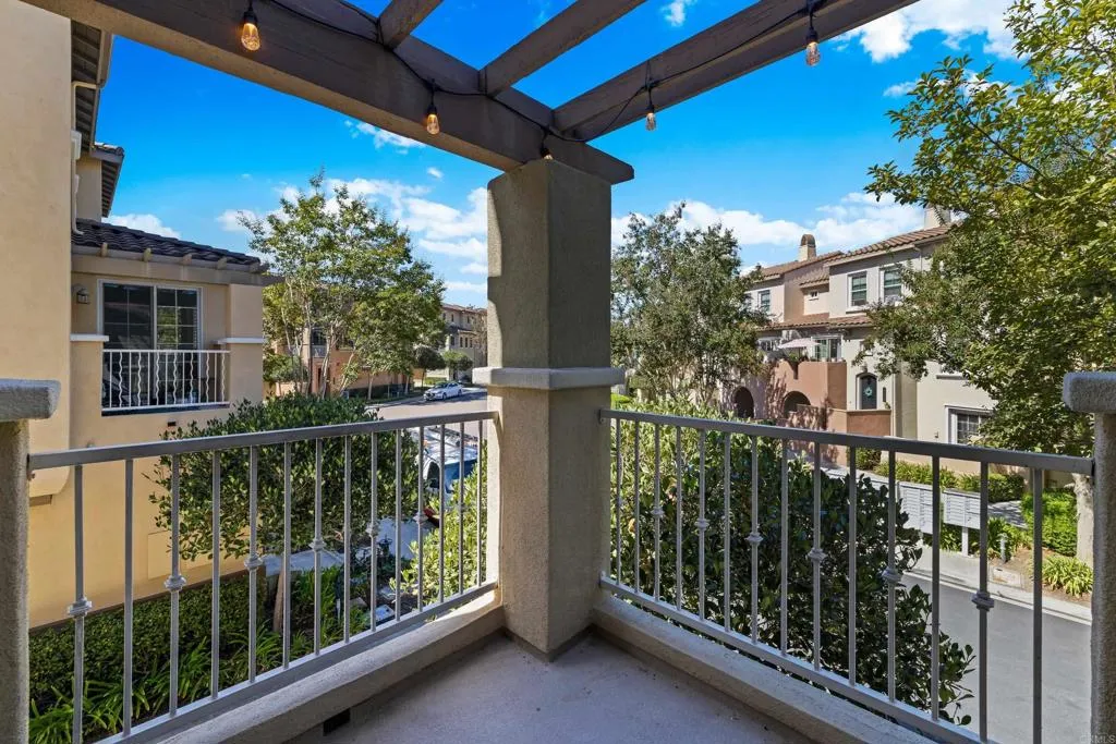 https://cdn.realtyfeed.com/cdn/127/307088681/35f32c4a58f1ef4ec6f3bd7dcdd3f8ca.webp