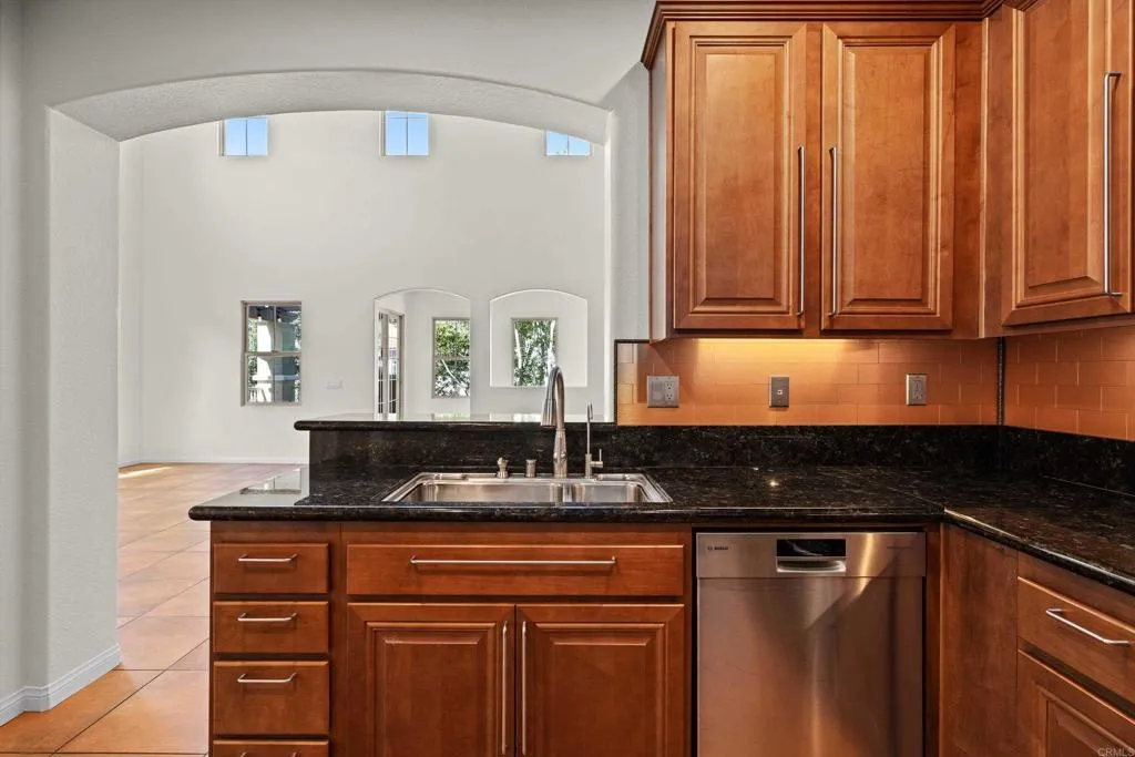 https://cdn.realtyfeed.com/cdn/127/307088681/87b4db41bebb7bd6083b4f1bf8b56a8d.webp