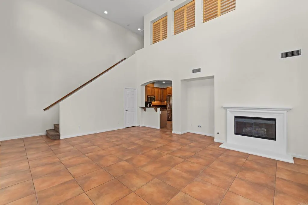 https://cdn.realtyfeed.com/cdn/127/307088681/a256769a380d10521a0a1d6196441139.webp