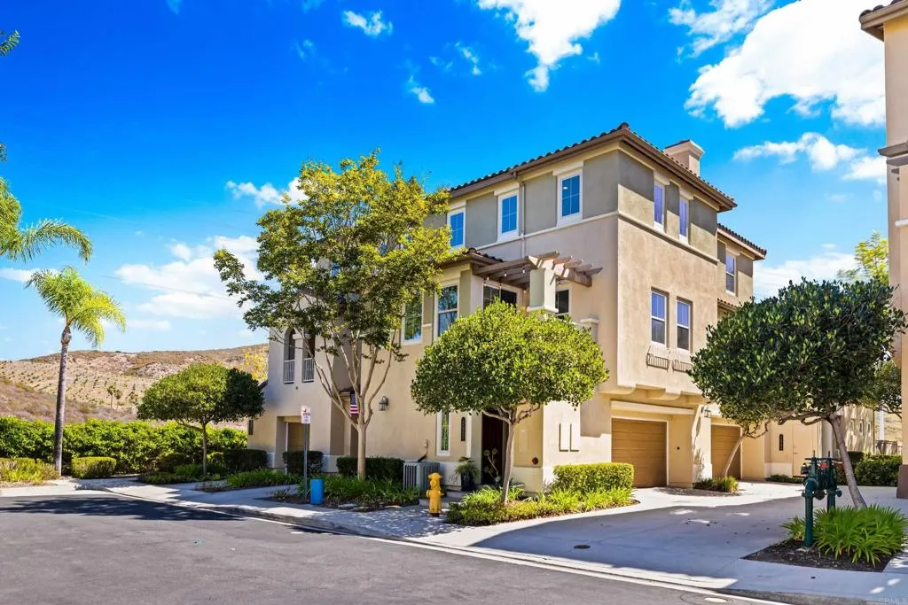 https://cdn.realtyfeed.com/cdn/127/307088681/c0d867bb3f2b770bd6ab72e2f0e17a94.webp