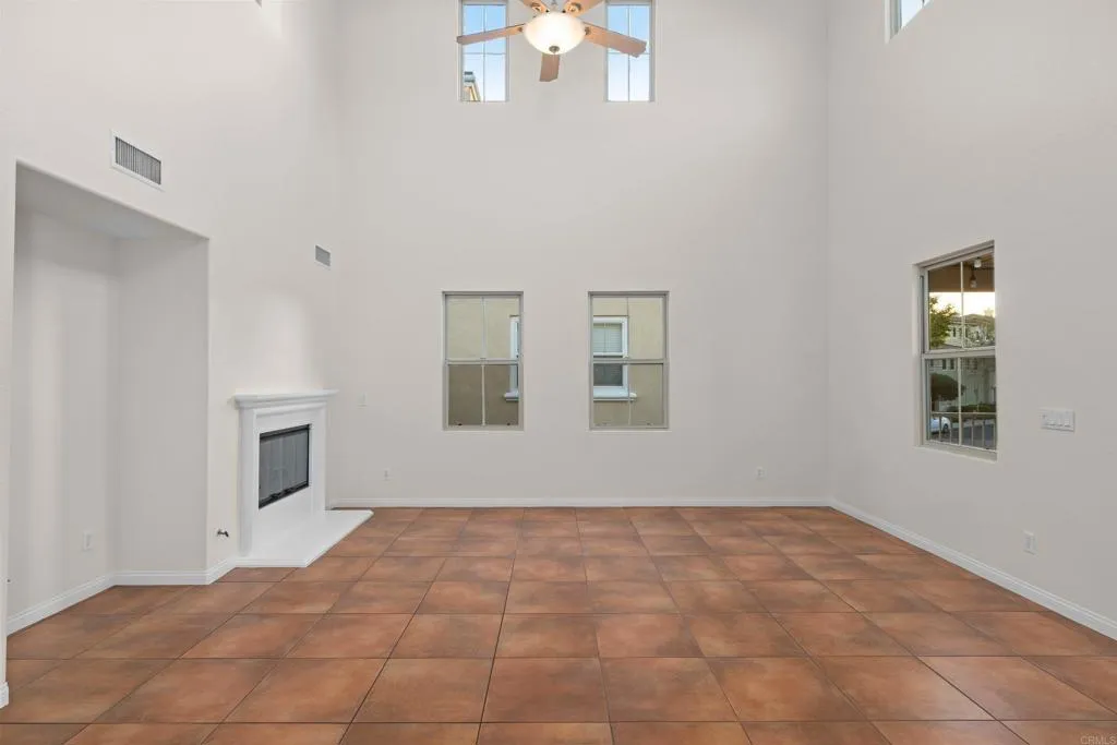 https://cdn.realtyfeed.com/cdn/127/307088681/e8baacf5b3474dac66c7edb704800504.webp