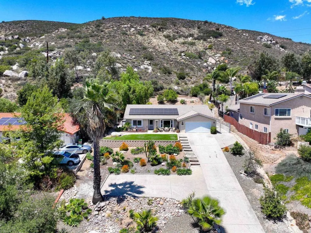 https://cdn.realtyfeed.com/cdn/127/307088749/4baa7dbdeb8b38e9f9aaade1859efedf.webp